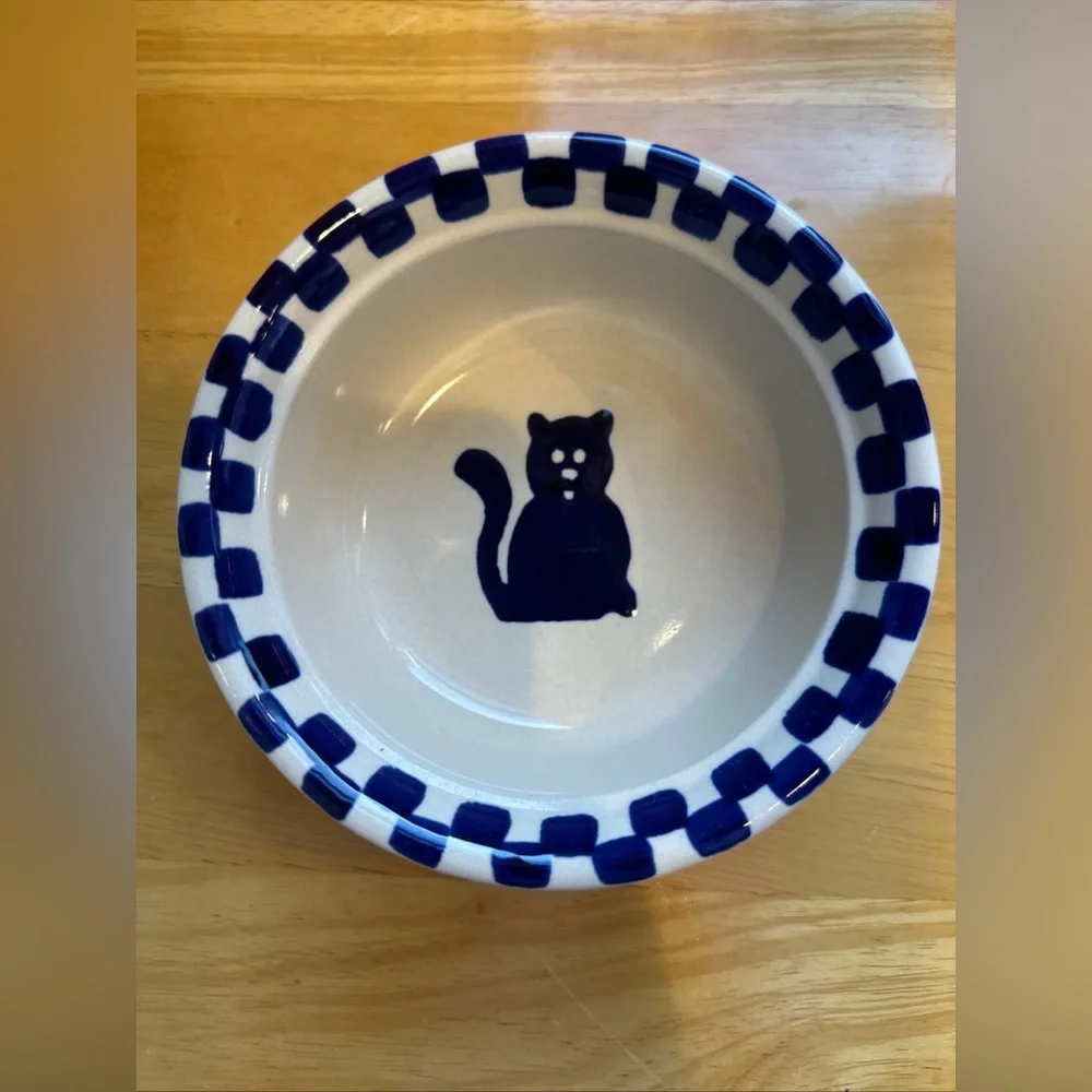 Castlemere stoneware cat food bowl 6 inches in cobalt blue.